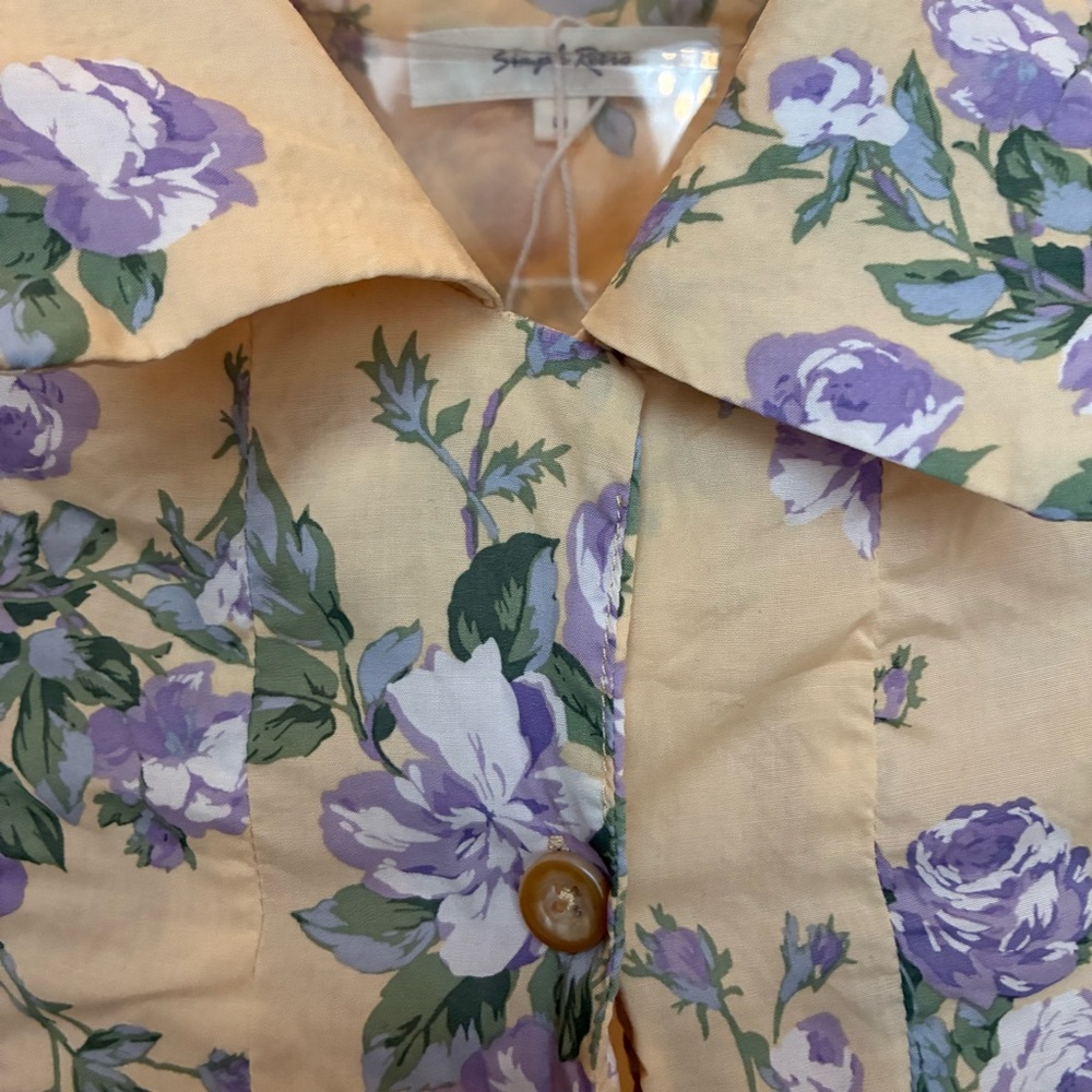 Simple Retro Floral Top - Picture 6 of 13